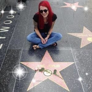 Meet your Posher, Christina